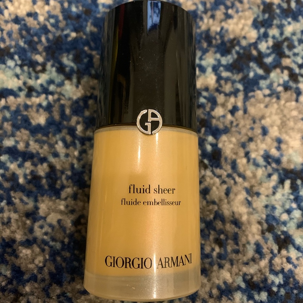 Giorgio Armani brand new 30ml fluid sheer